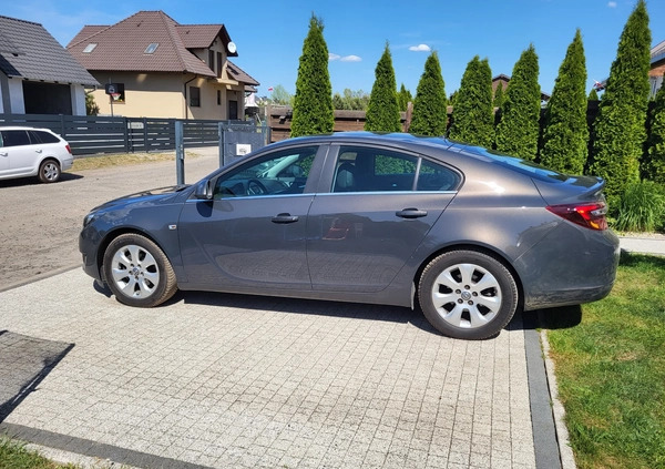 Opel Insignia cena 37900 przebieg: 141000, rok produkcji 2014 z Góra małe 232